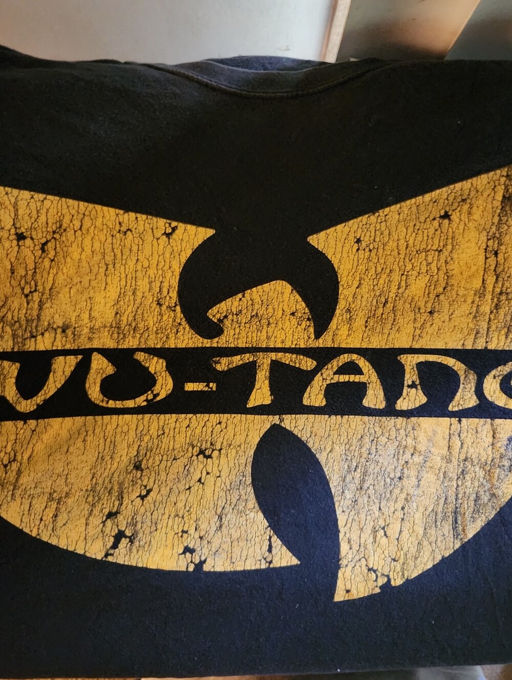 Men's Wu-Tang Clan "W" Black & Yellow Graphic Shirt